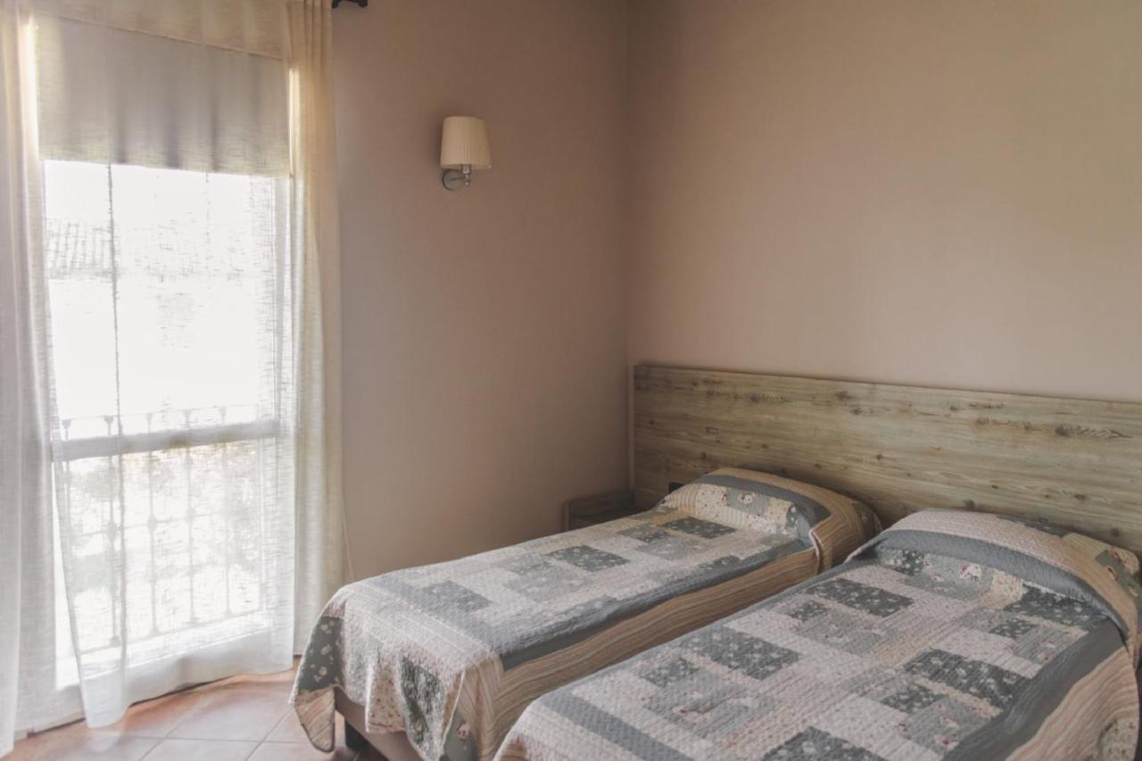 Agriturismo Bassanine Monticelli dʼOngina Buitenkant foto