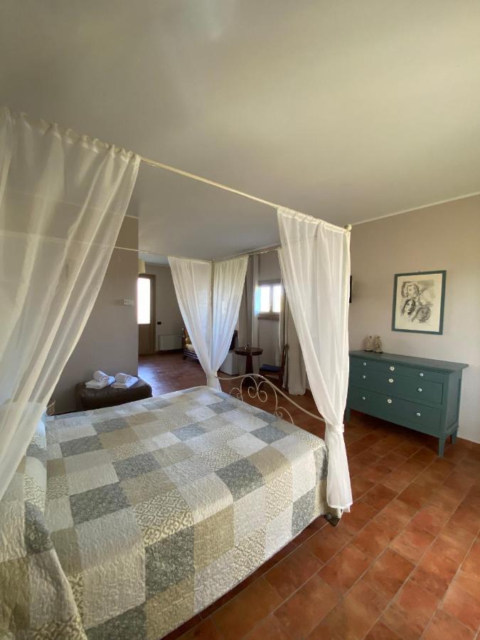 Agriturismo Bassanine Monticelli dʼOngina Buitenkant foto