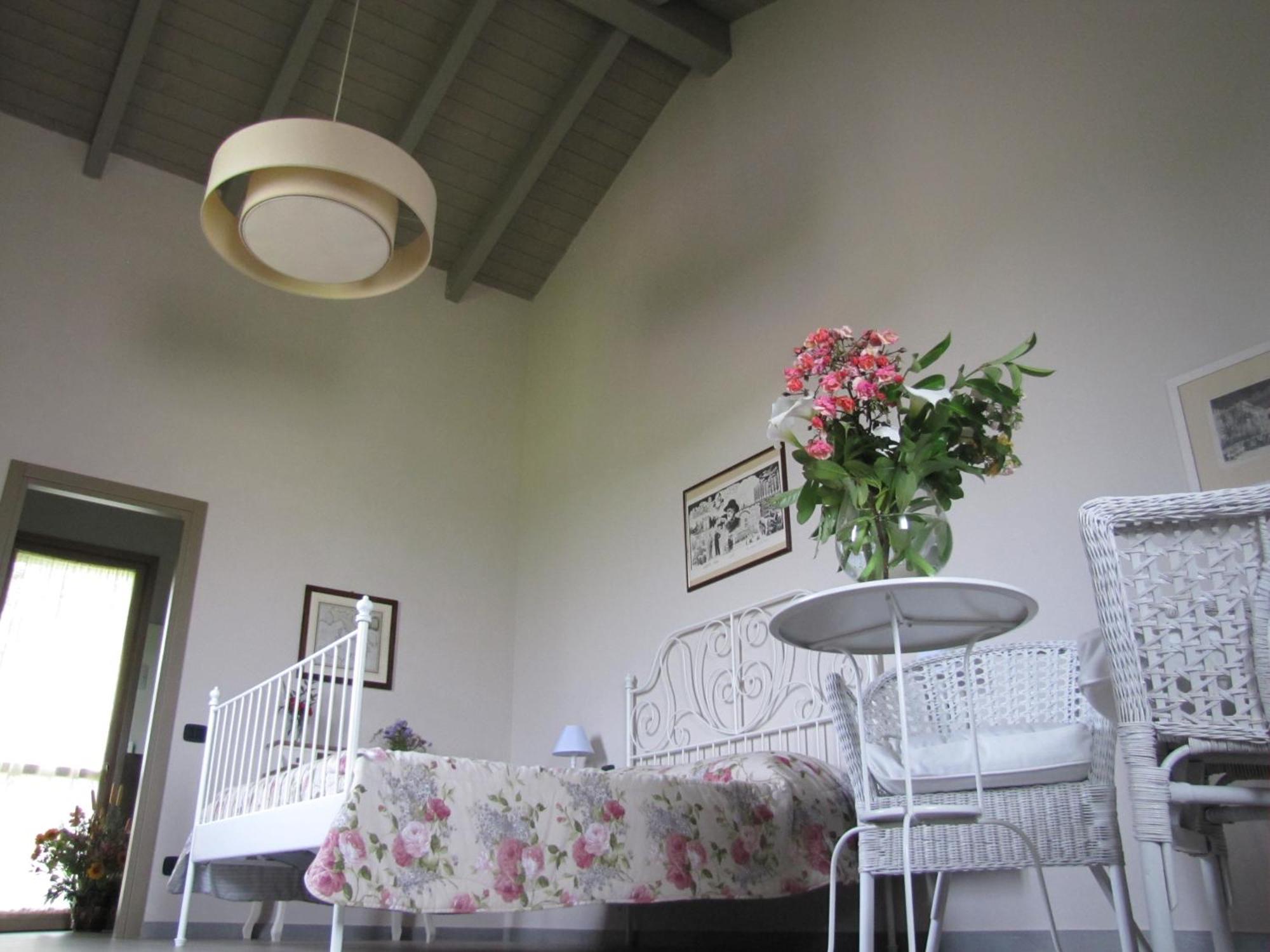Agriturismo Bassanine Monticelli dʼOngina Kamer foto