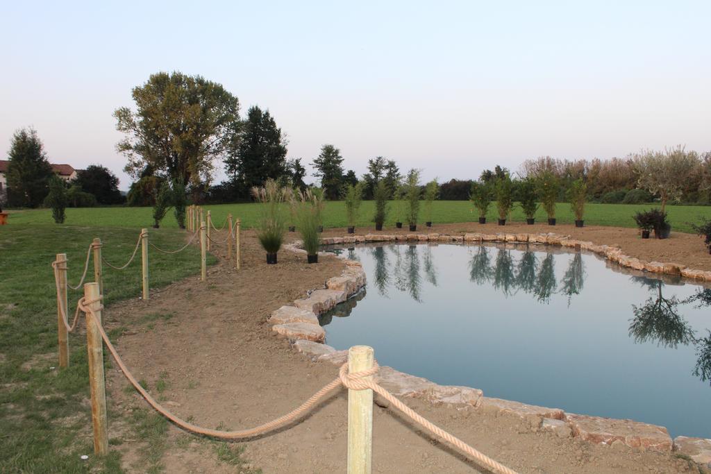 Agriturismo Bassanine Monticelli dʼOngina Buitenkant foto