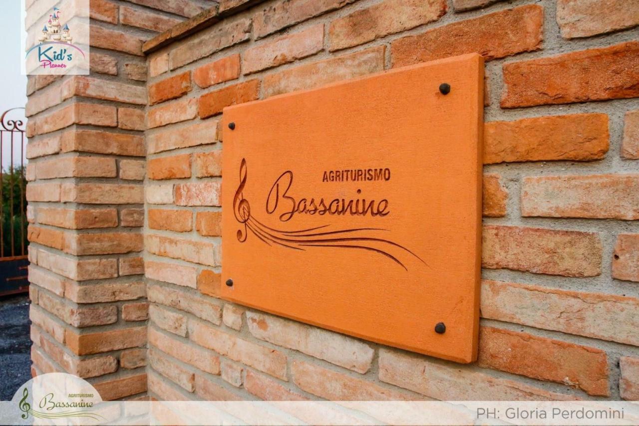 Agriturismo Bassanine Monticelli dʼOngina Buitenkant foto